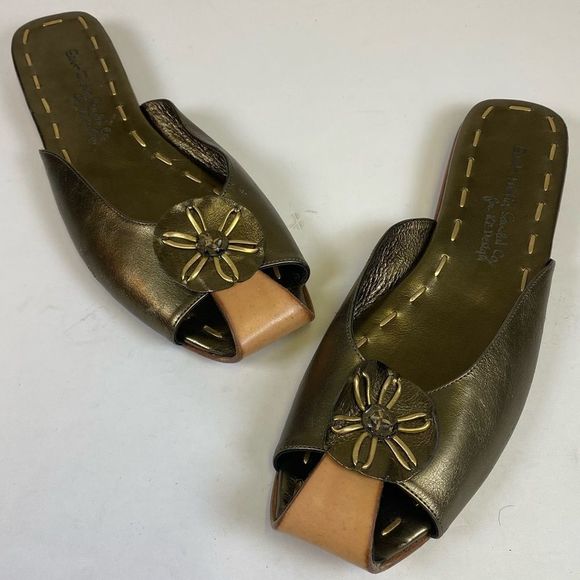 East India Sandal Co Shoes - Gold and Tan Sandals with Flat Sole and Peep-Toe Design